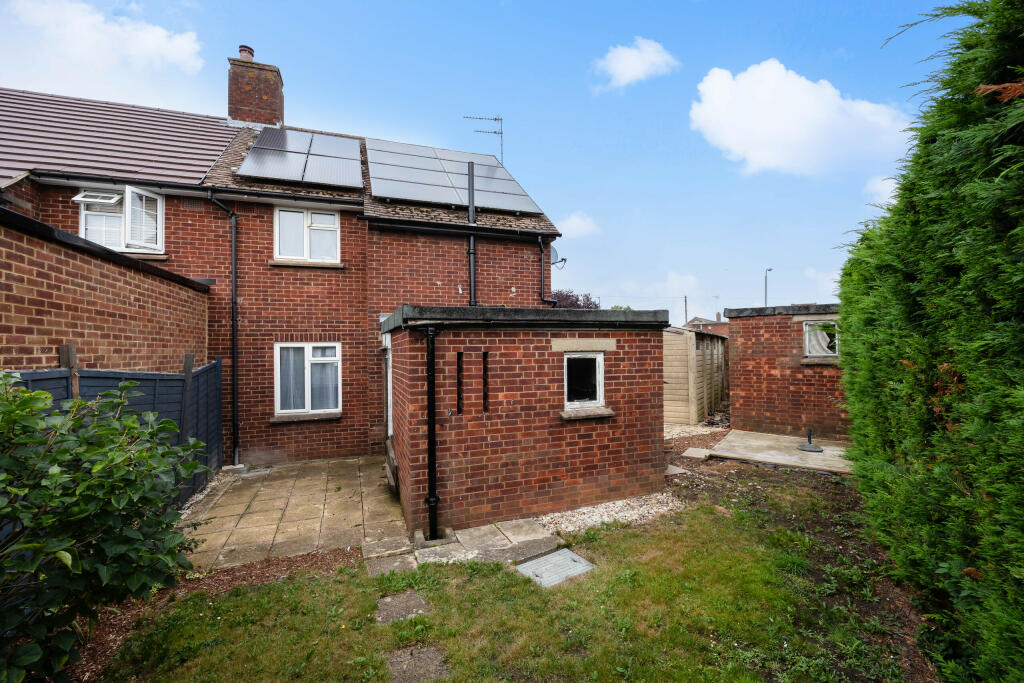 185 Prebendal Avenue HP21 8LE-24