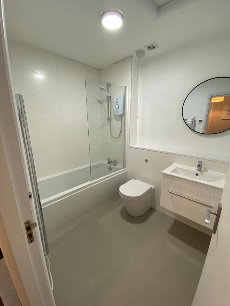 10 Bathroom