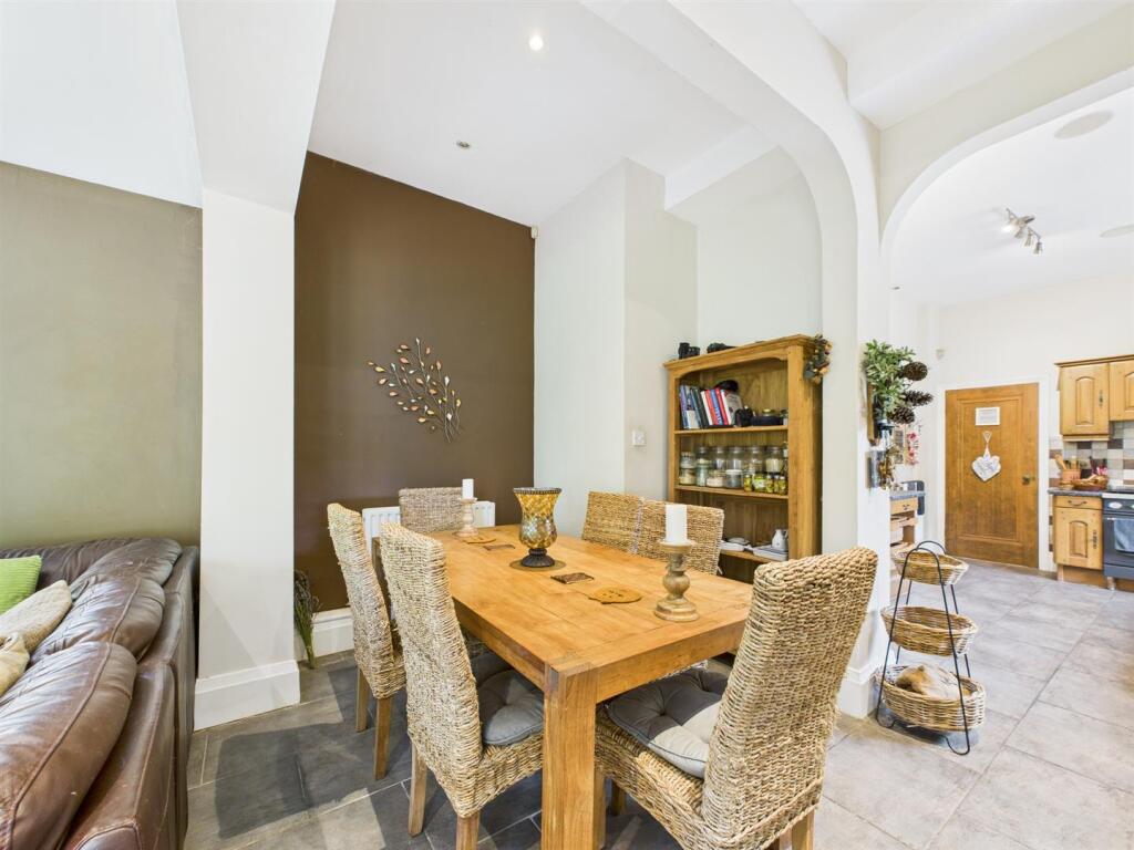 Open Plan Kitchen/Living/Dining Area