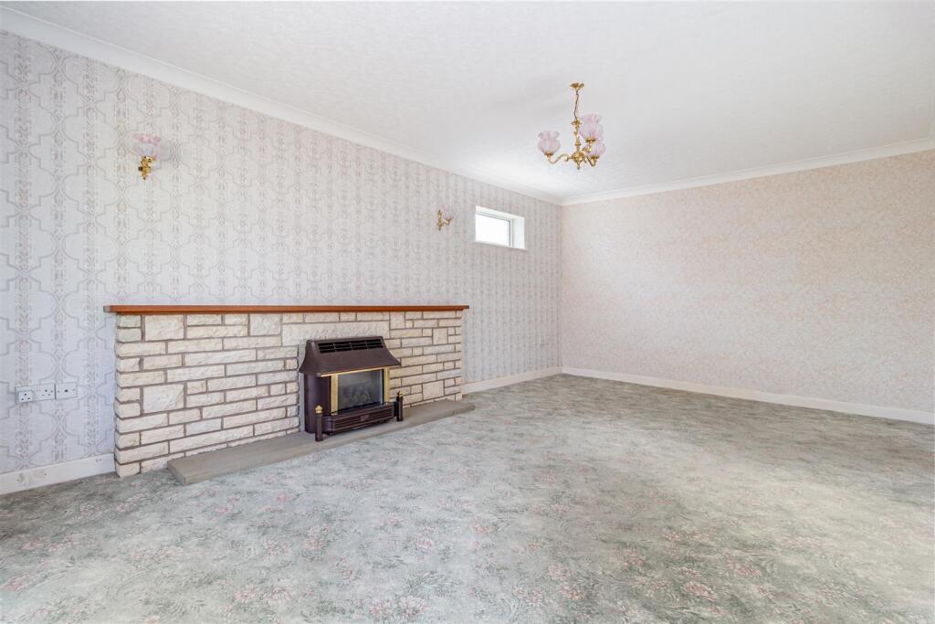 Living-room-2.jpg