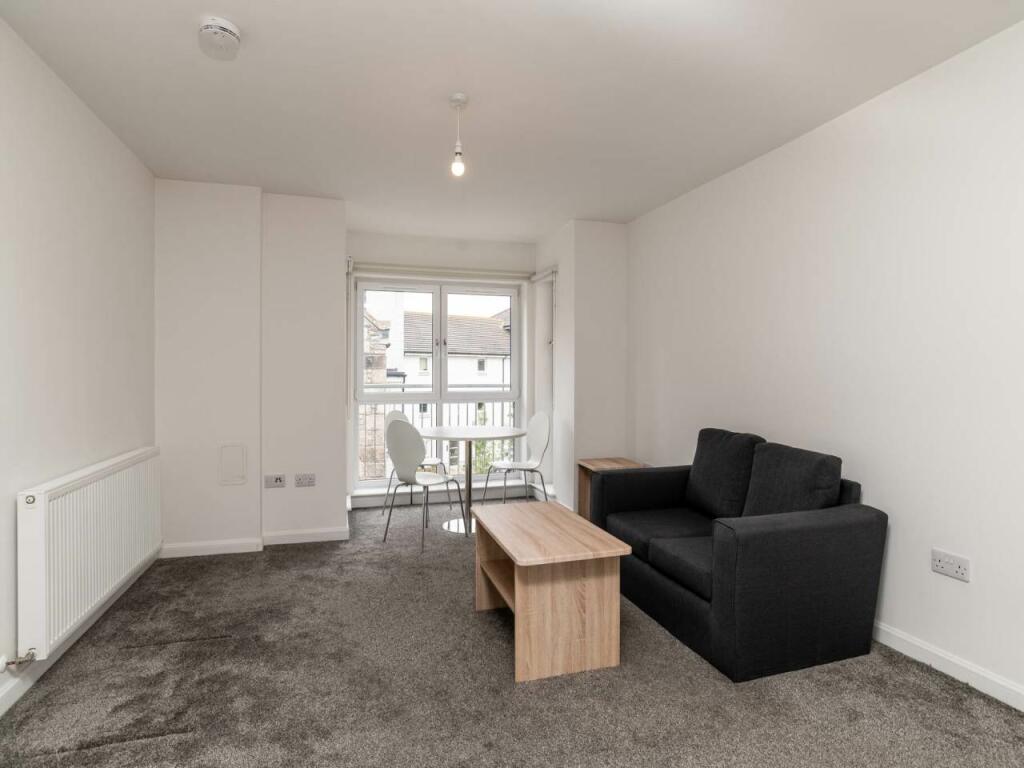 63149_SQFT_5G_Duff_S