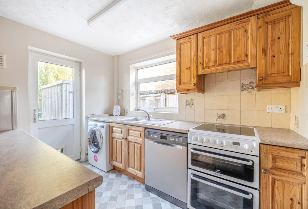 1381833-12-691b2a...