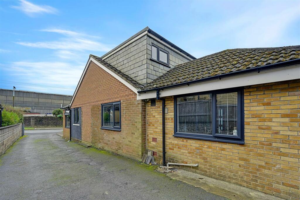 23-d08bPHDEA - 17 Sandhill Lane - 154.jpg