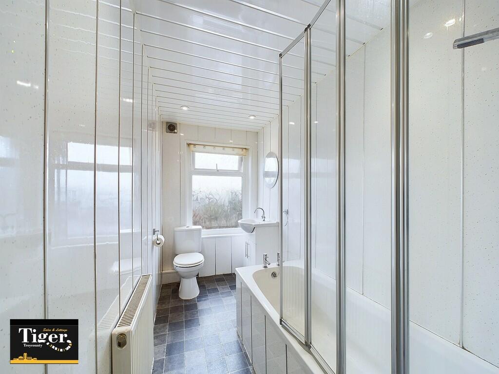 CAM02176G0-PR0407...