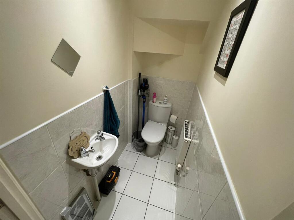 WhatsApp Image 2025-10-17 at 16.07.52_c878cad0.jpg