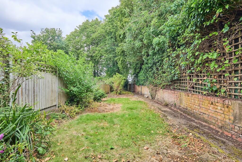 Edward Knight 202...