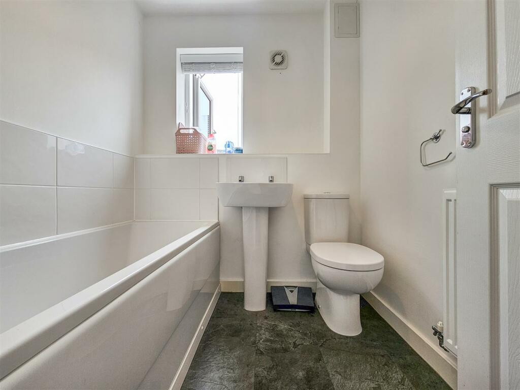 Malin Close (21).jpg