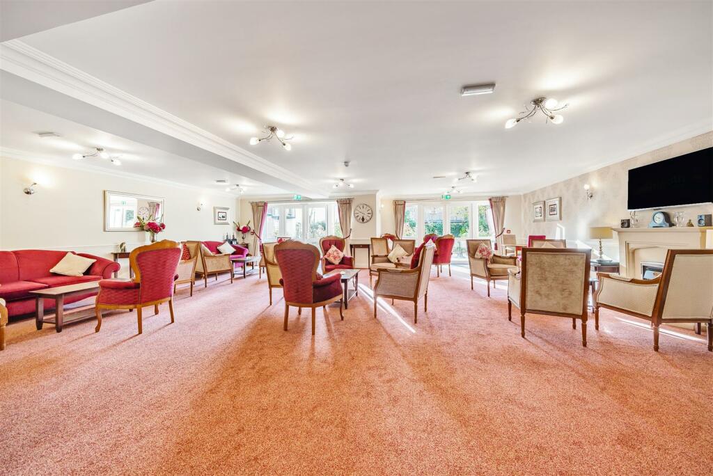 Owners Lounge (2).jpg