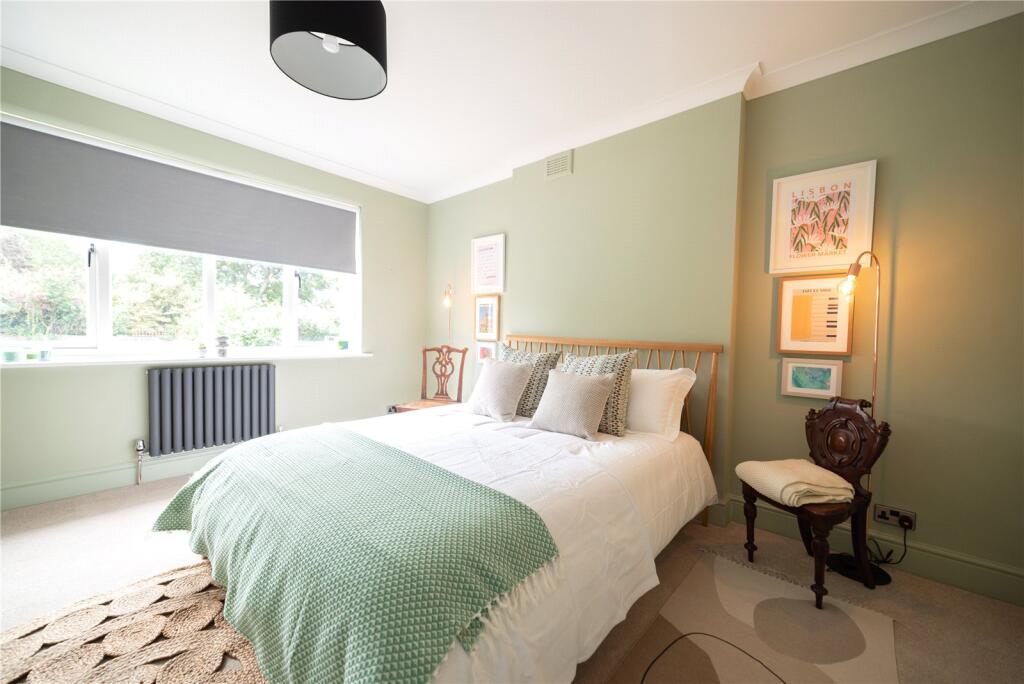 Principal bedroom