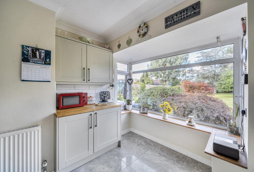 1346778-20-68bb30...