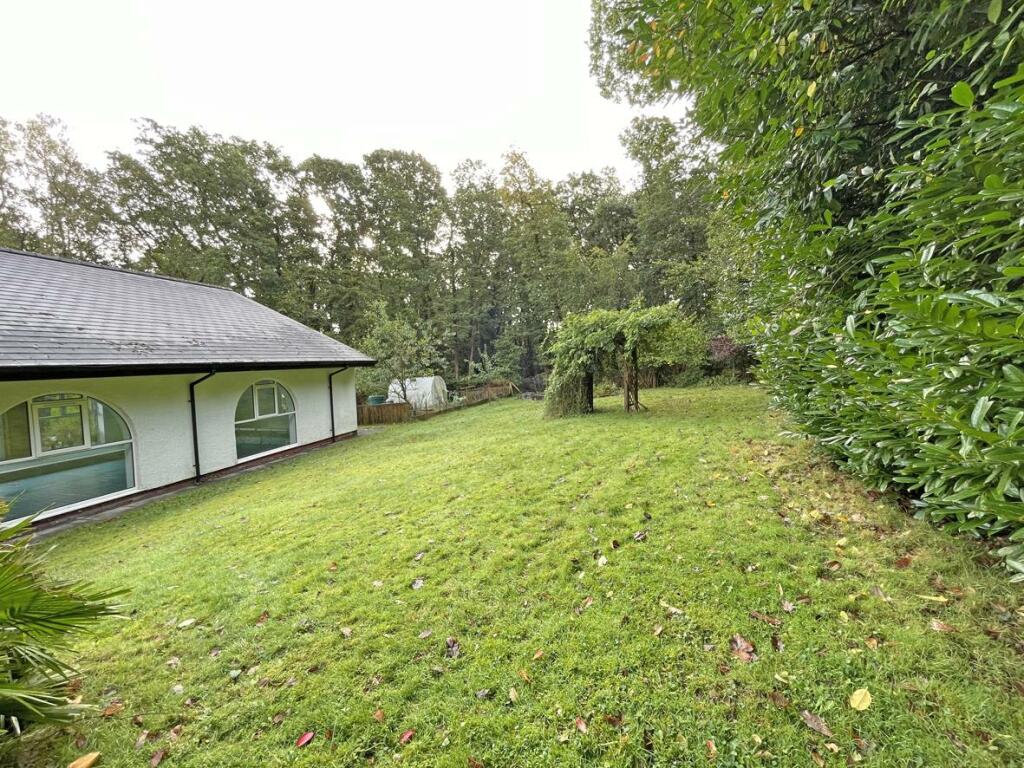 Wood Park 6 Garden 2.jpg