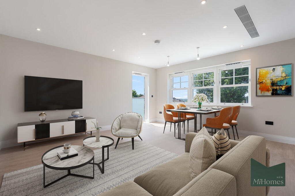 Chase Side, Southgate - The Lawns