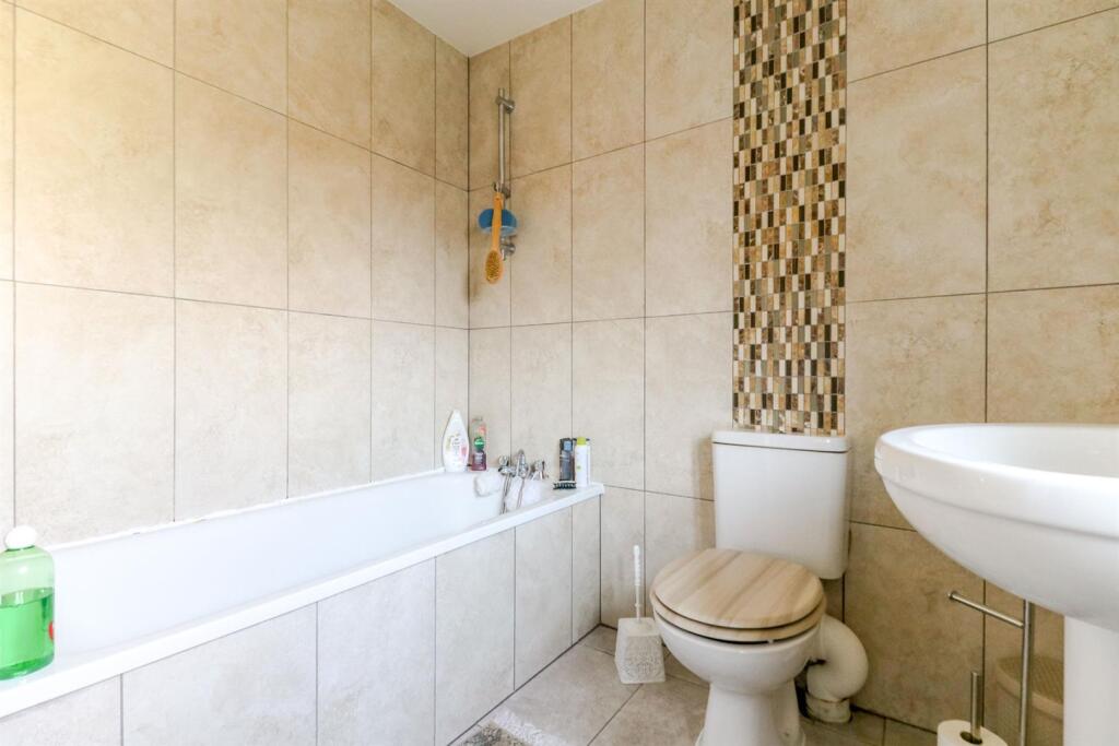 64 Totteridge Road-24.jpg