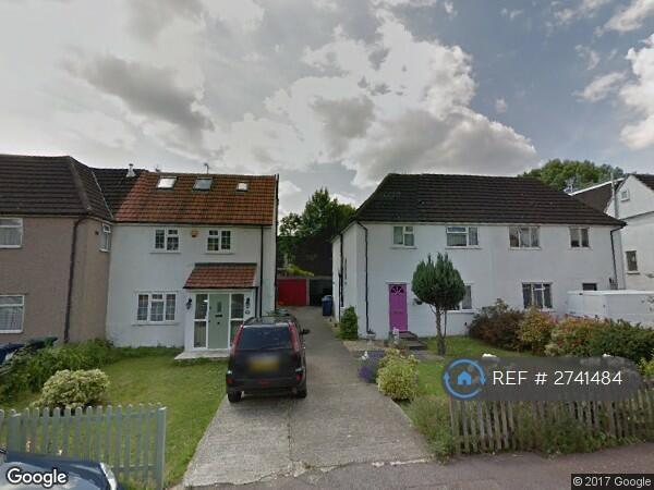 Beautiful 4/5 Bedroom House