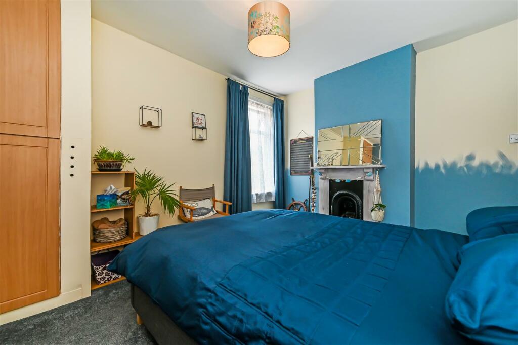 Bedroom II.jpg