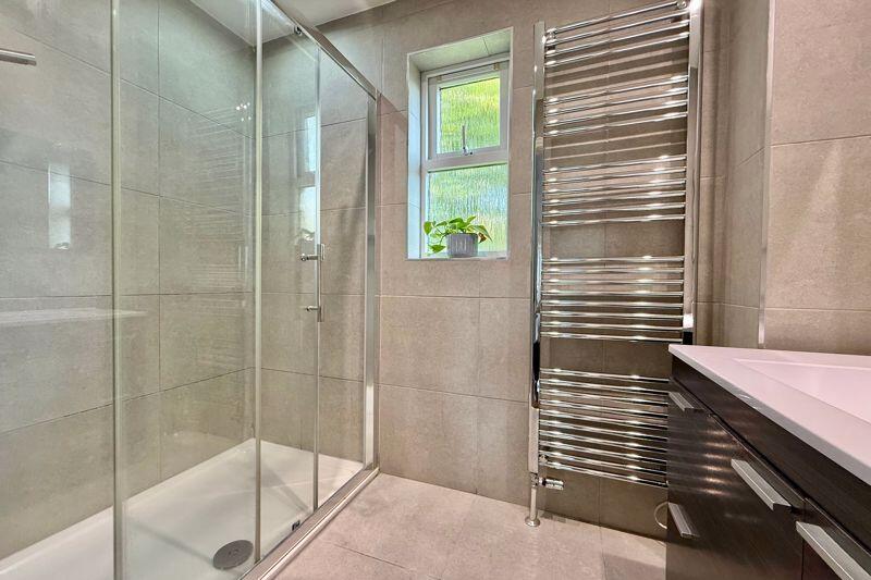 Bedroom 1 Ensuite