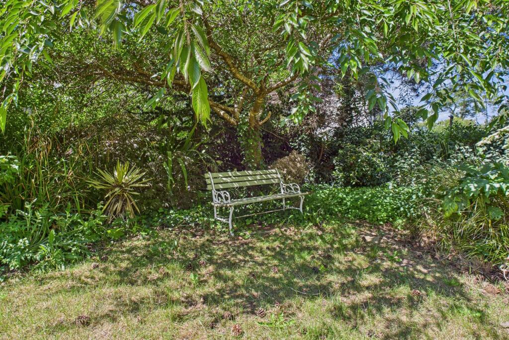 10 Sanctuary Gardens, Sneyd Park, Bristol BS9 1QR 