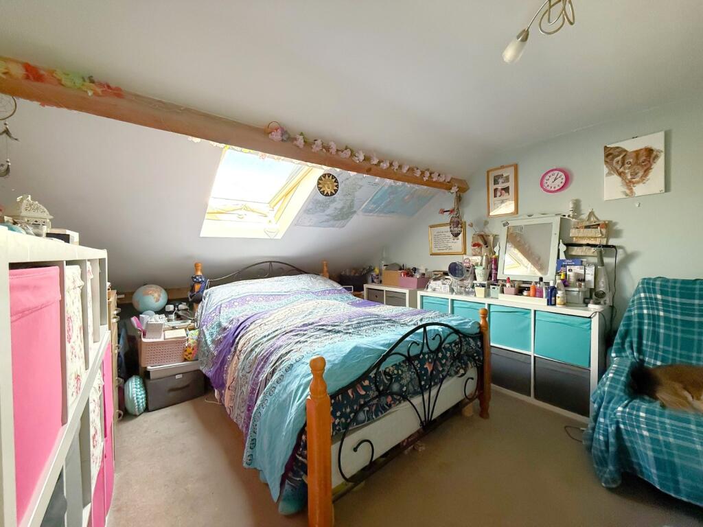 Attic Conversation 1