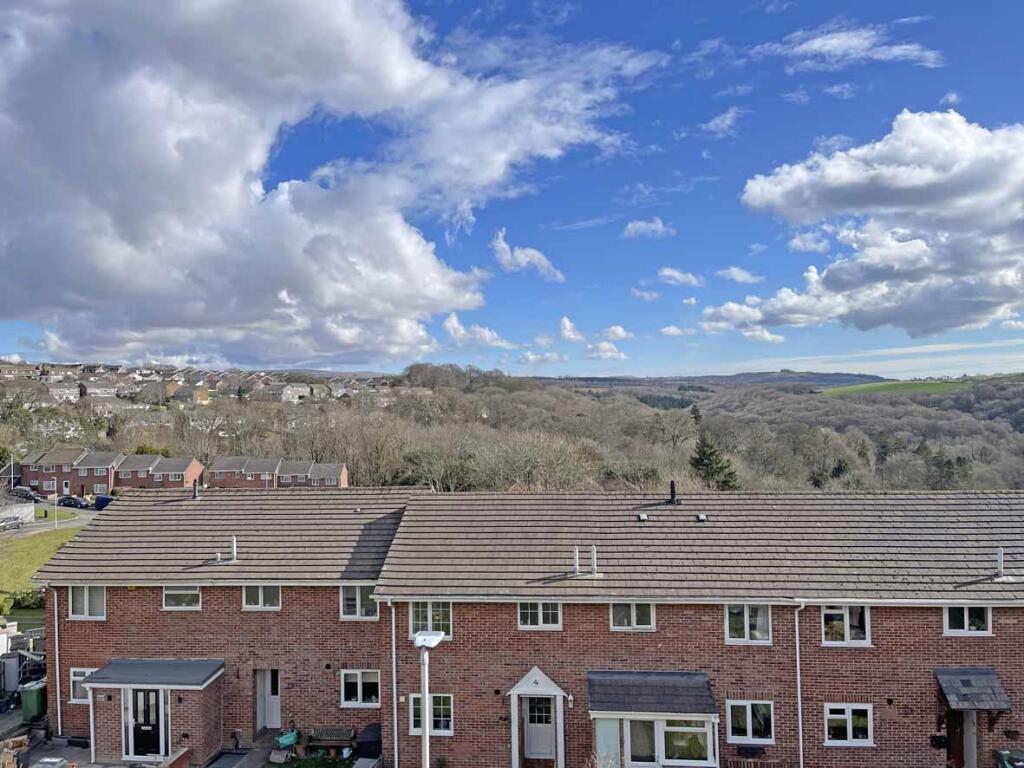 Hallerton Close 14 - View 1.jpg