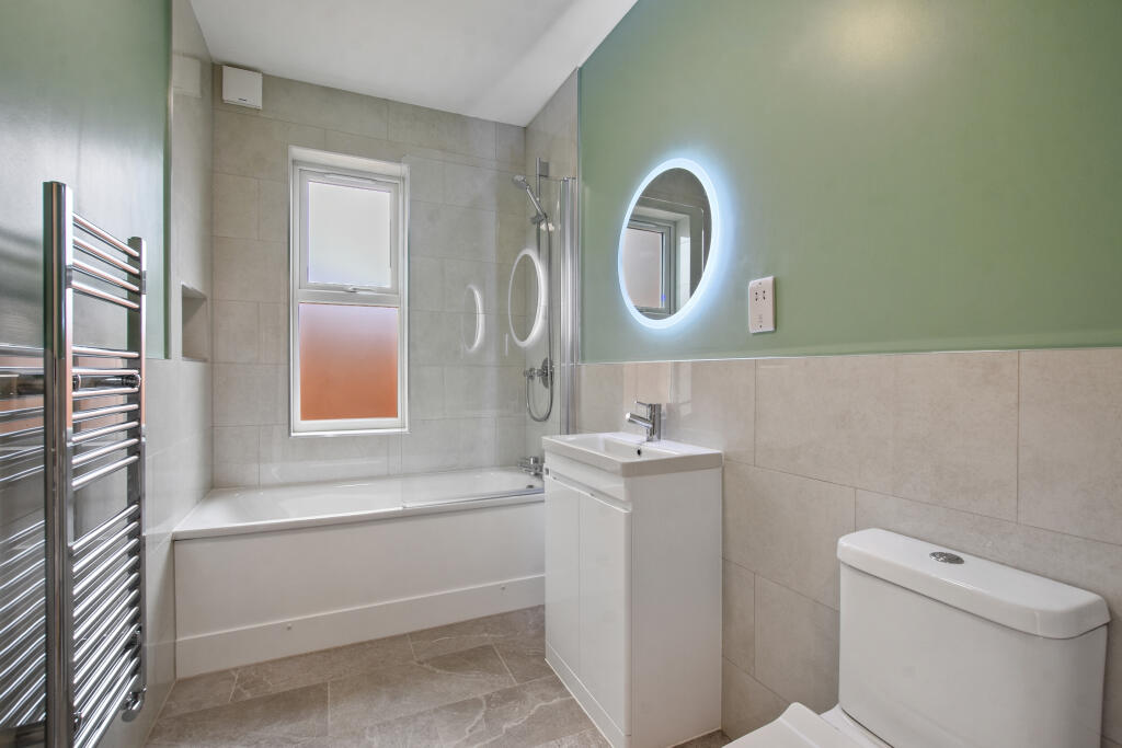 02-958aGCHAM - 27A Church Lane - Bathroom -Orig...