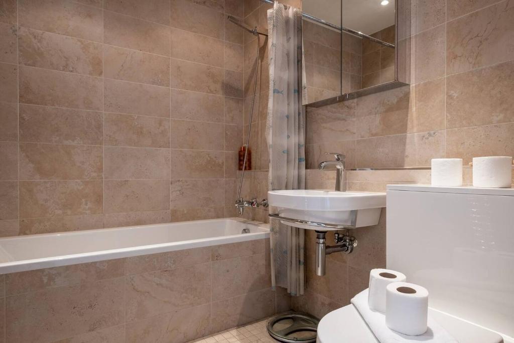 2, 185 Kingsway new 23.12.jpg