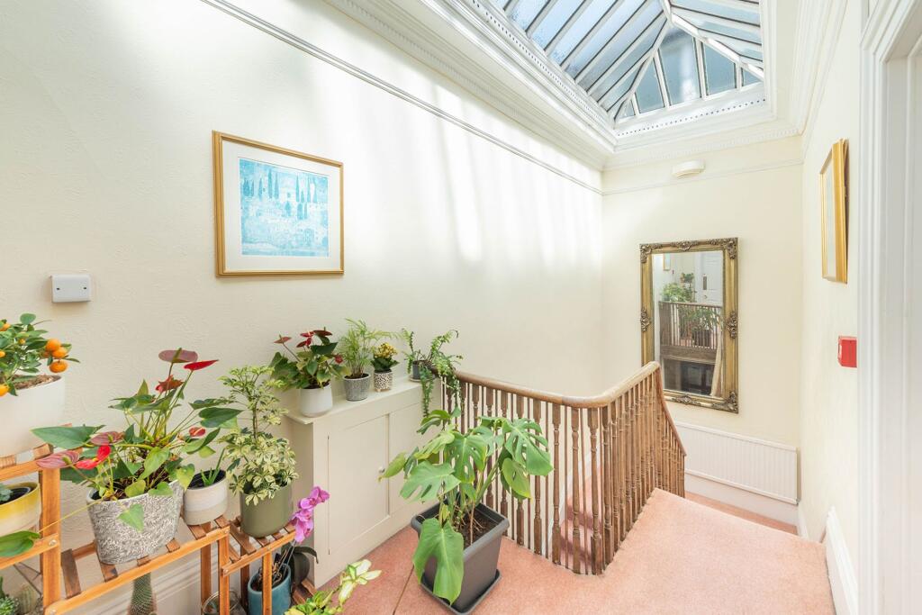 LANDING AND RECEPTION HALLWAY