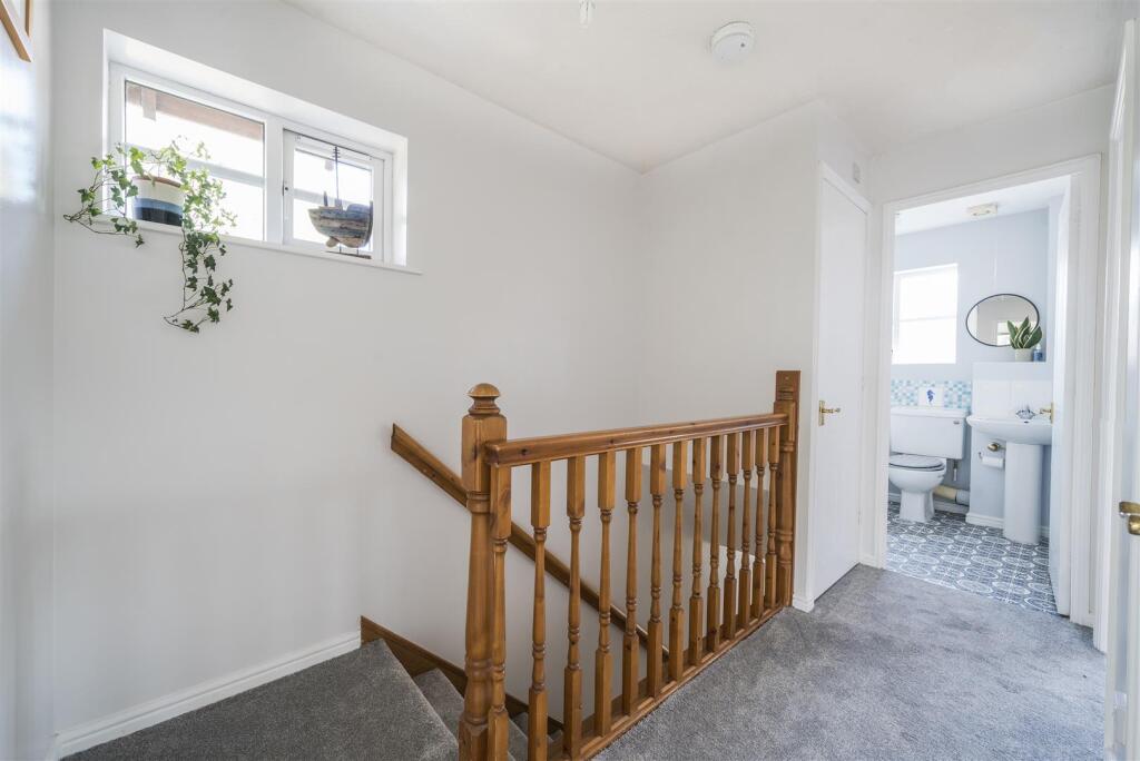 Berkeley Way Landing.jpg