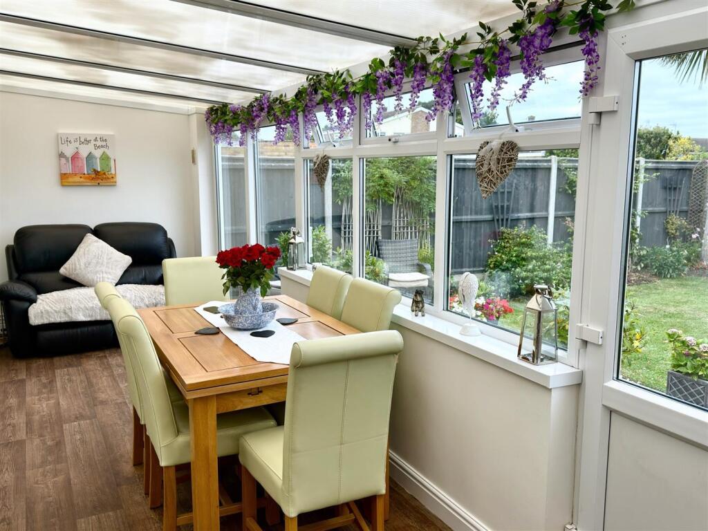 Dining Or Garden Room.jpg