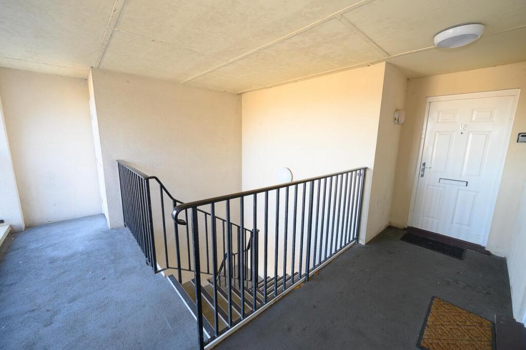 Communal landing.jpg