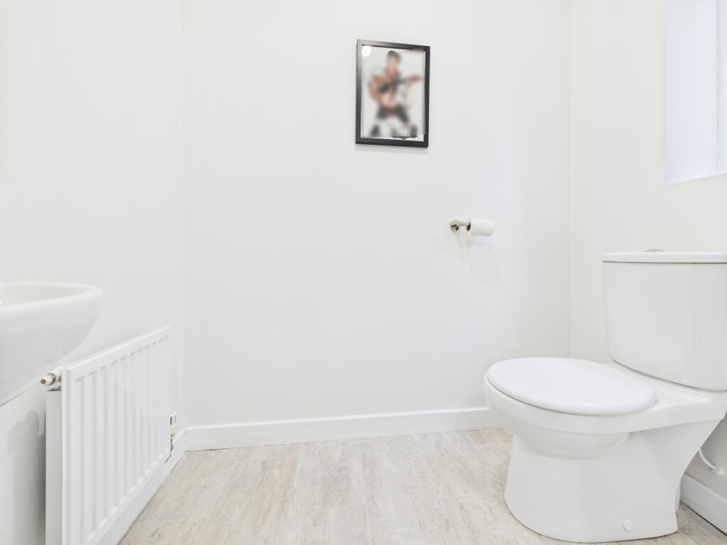 CAM03729G0-PR0094-STILL001