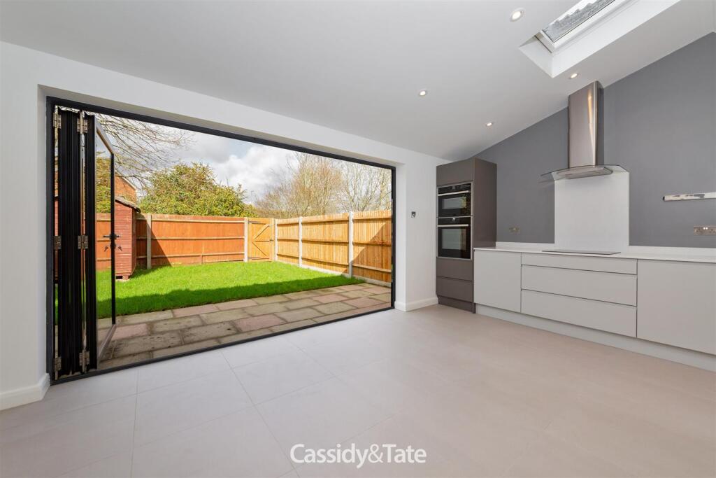 26 Gladeside_23.jpg