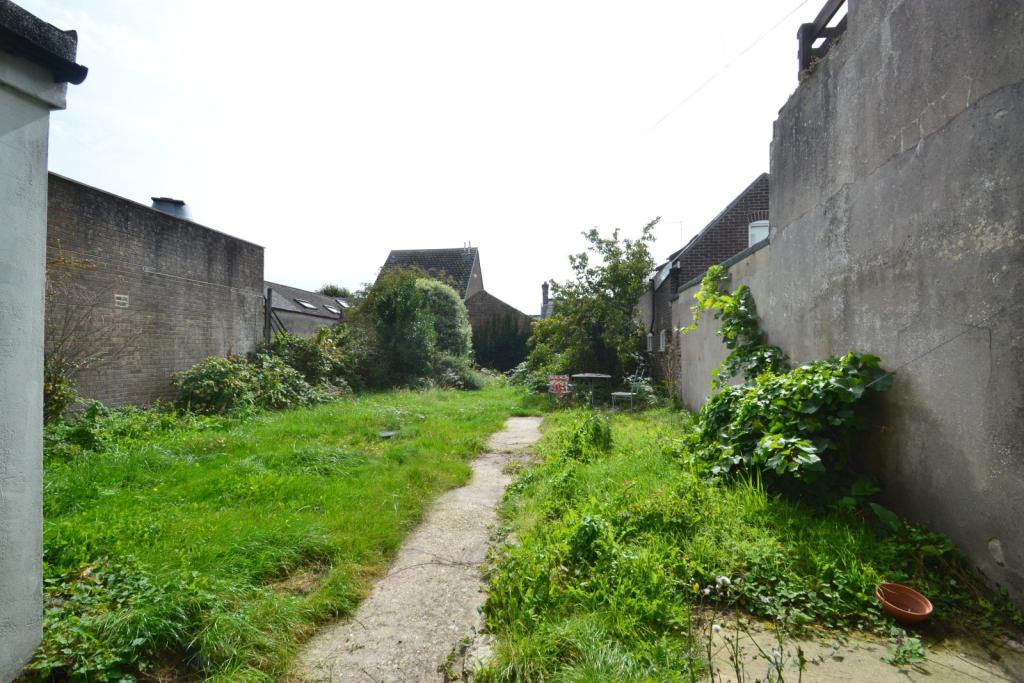 Communal Garden (Mai