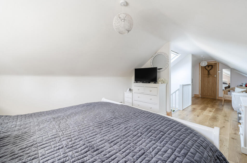 1356936-23-68cd40...