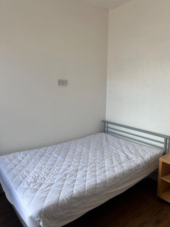 furness-road-m14-6lx-993281