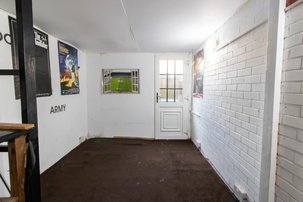 IMAGE 12