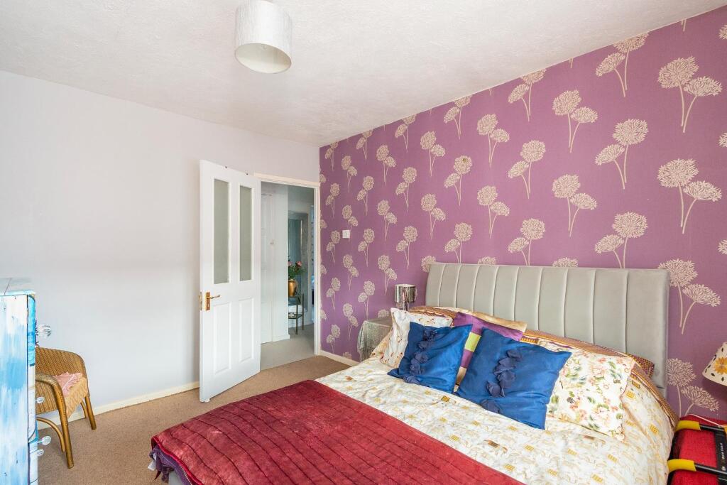 0B2TRCS - Bedroom H.jpg