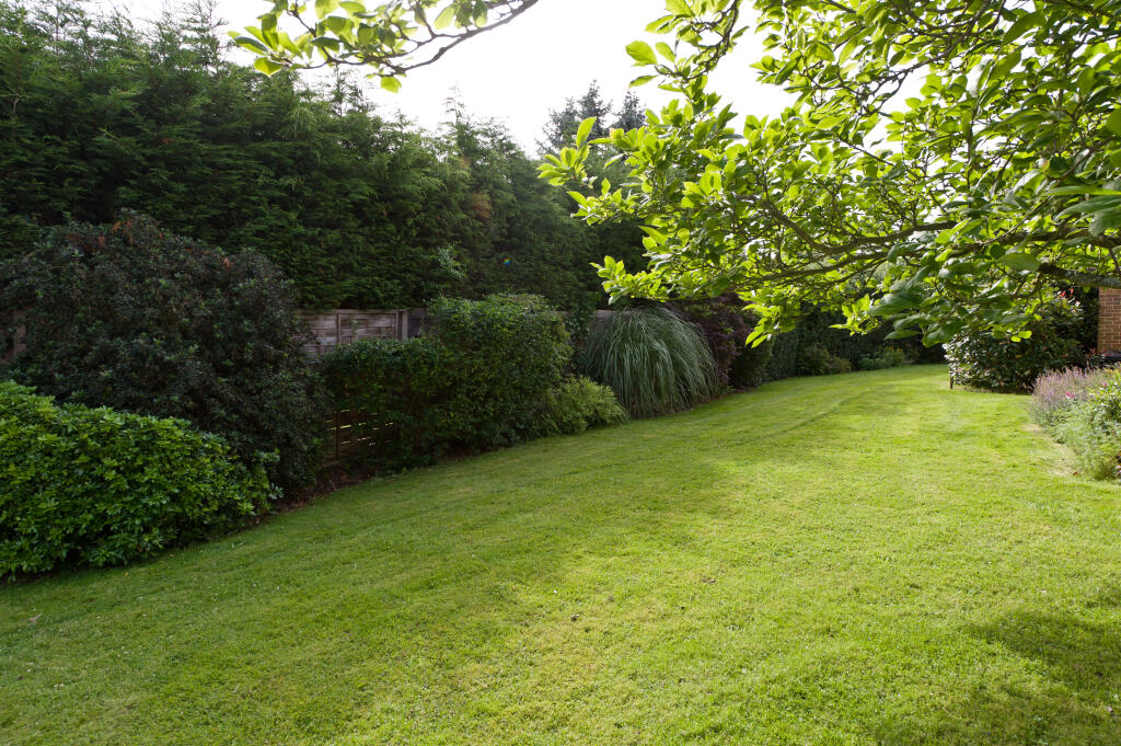 4 Heath Mead comm gd