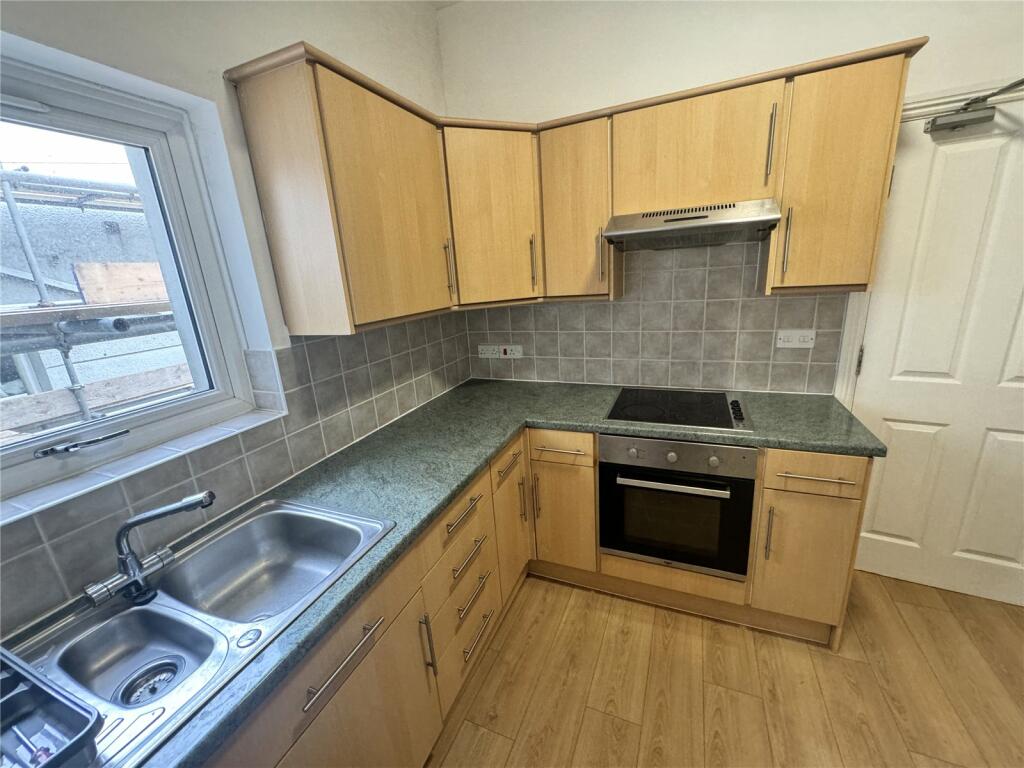 Kitchen/Dining