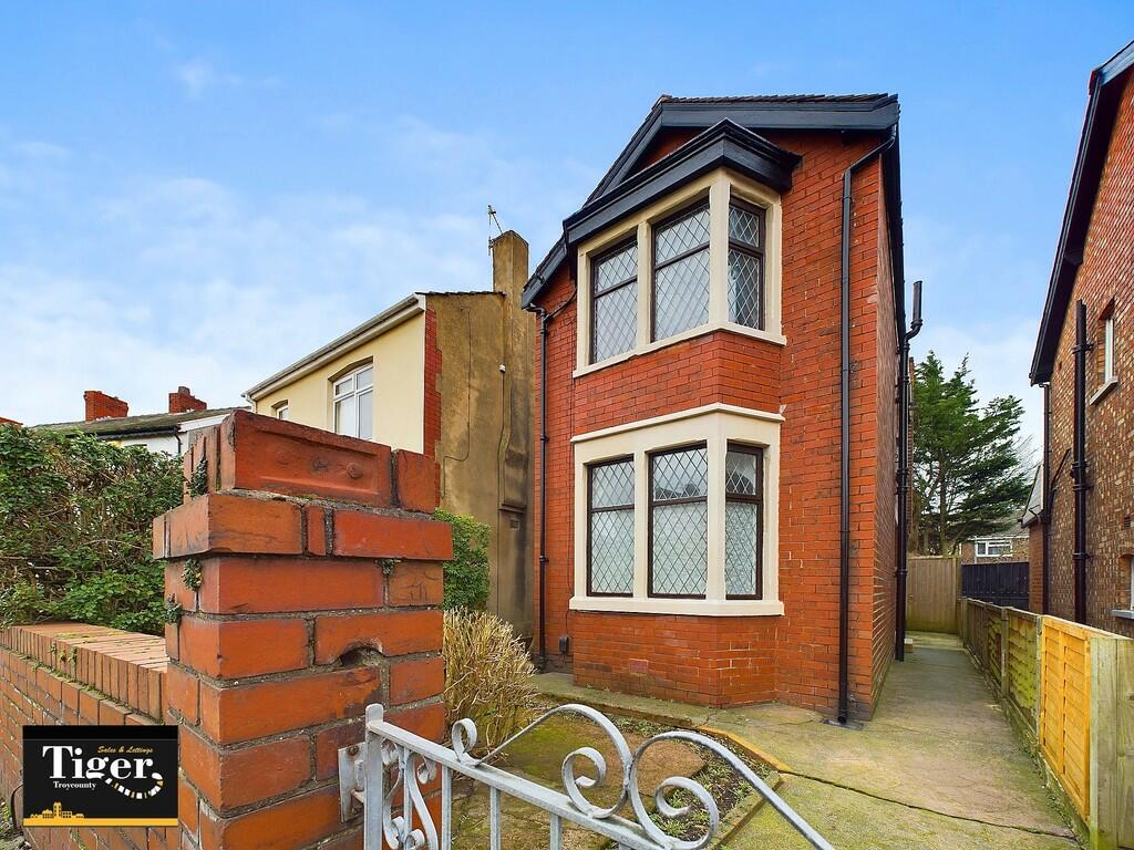 CAM02176G0-PR0437...