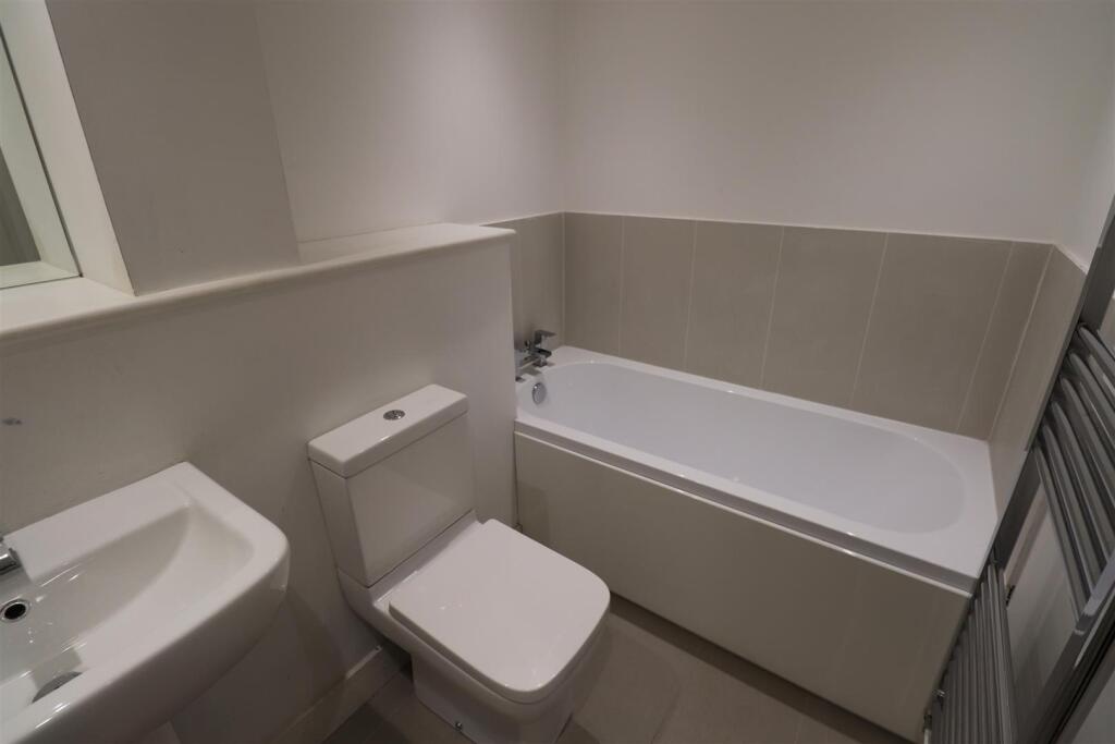 Hamilton Mews Bathroom.jpg