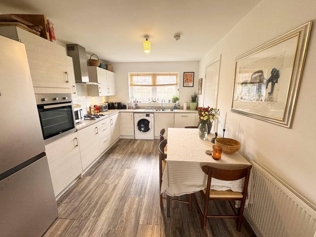 Kitchen 4