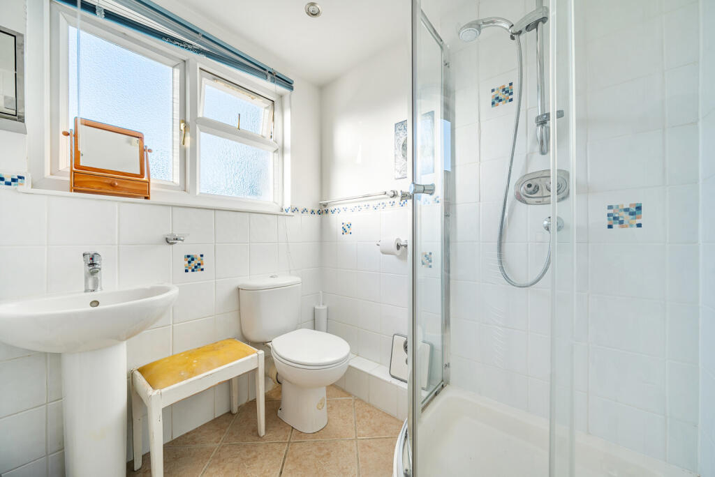 1396153-2-695d394...