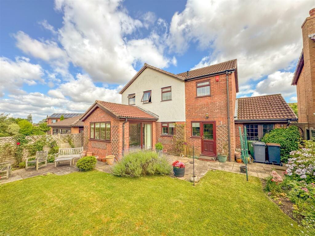 Hawk Close - Image-26.jpg