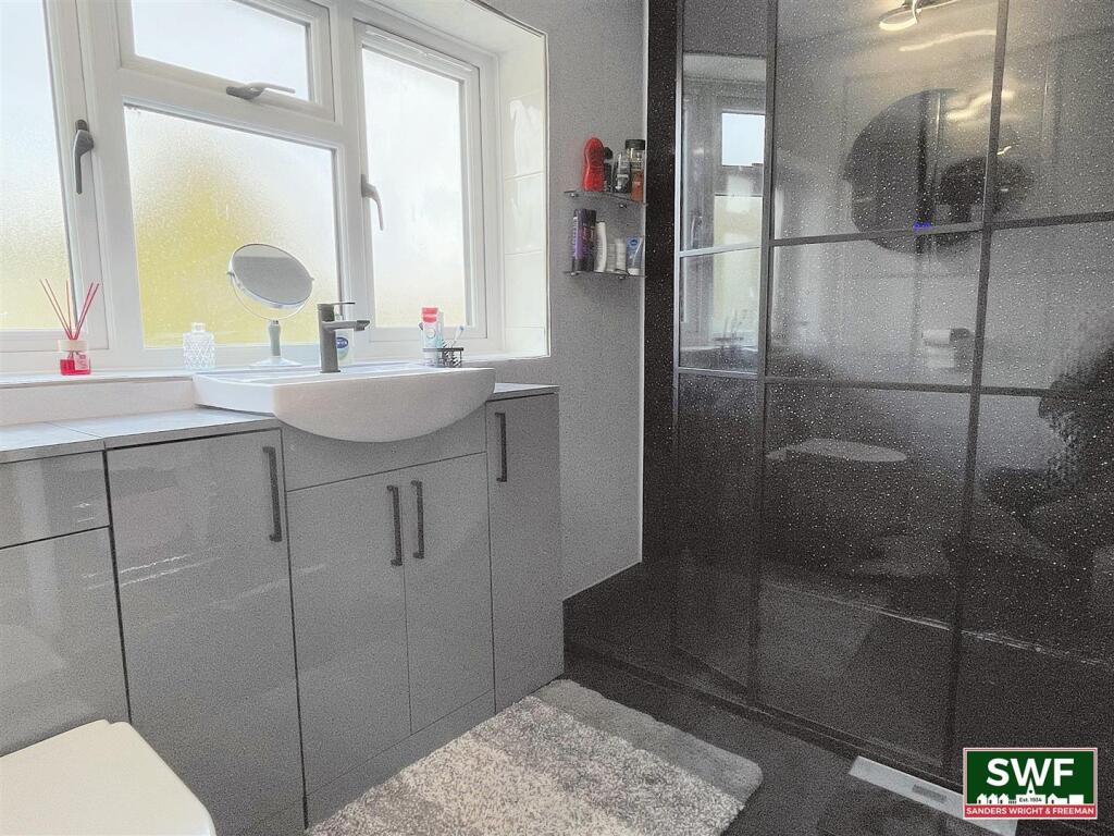 RE-FITTED BATHROOM