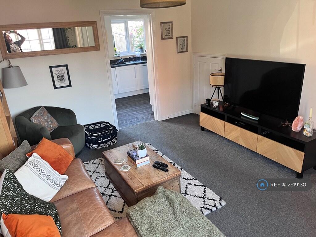 Lounge Through To Kitchen/Dining 