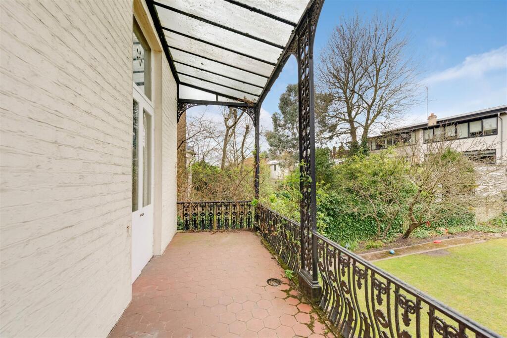 51983 Hi res (1).jpg