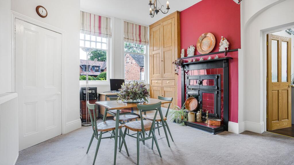 Breakfast Room
