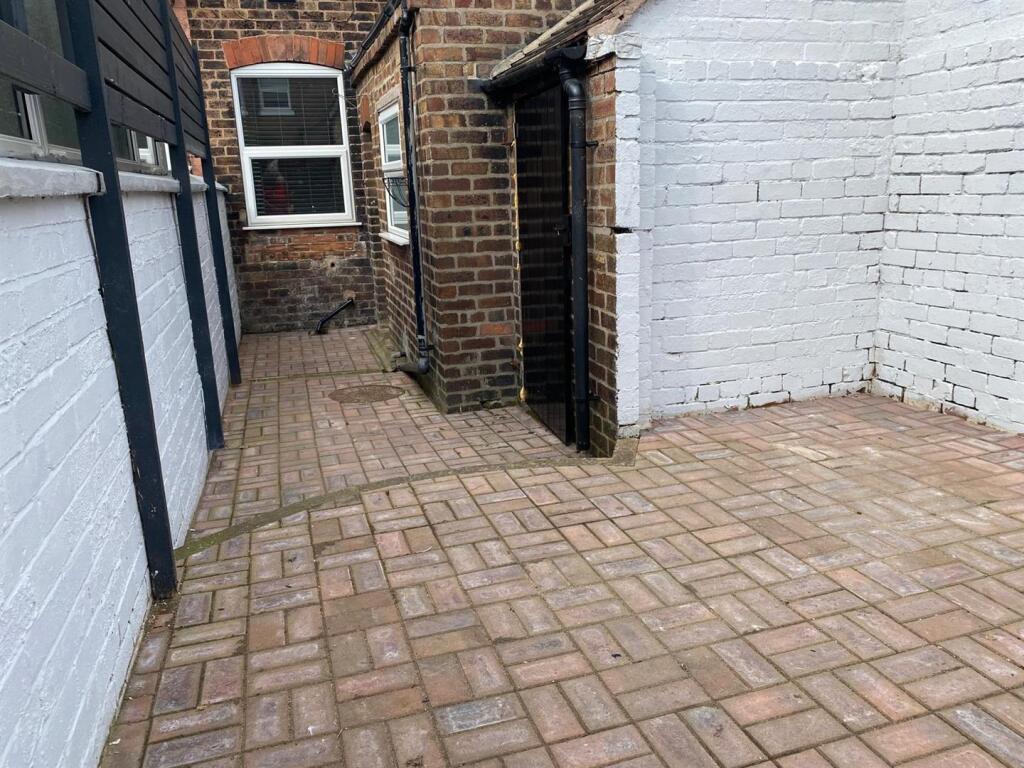 WhatsApp Image 2025-03-29 at 12.32.57_538c0344.jpg