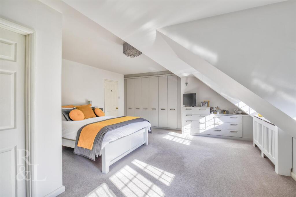 5 Killerton Park Drive (14).jpg