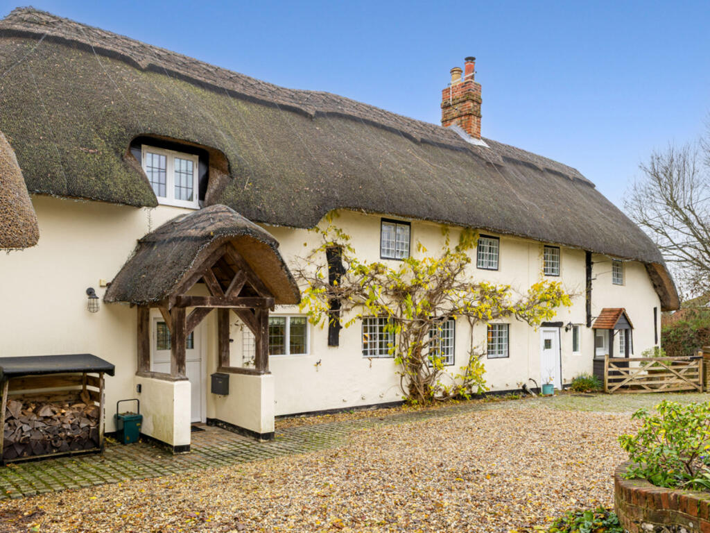 Inkpen Road, Hungerford, RG17